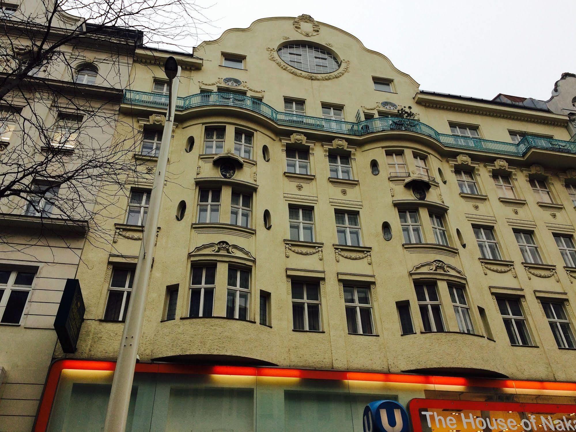 Pension Hotel Mariahilf Виена Екстериор снимка