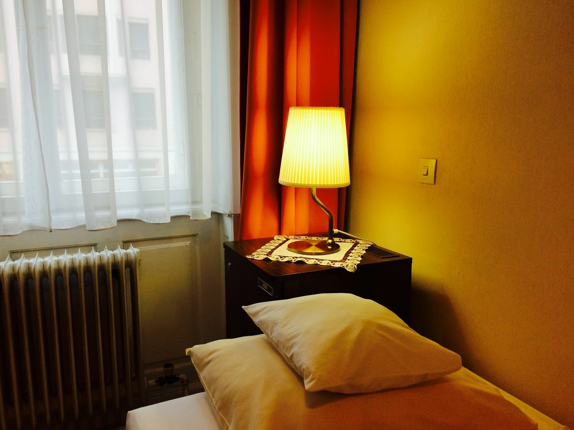 Pension Hotel Mariahilf Виена Екстериор снимка